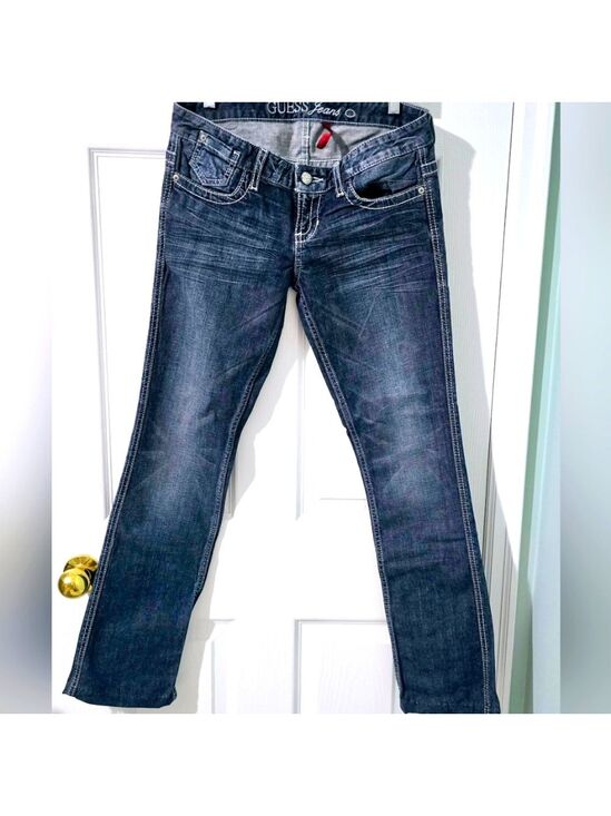 Guess Denim - Guess Jeans  Women's Straight Leg Size 28